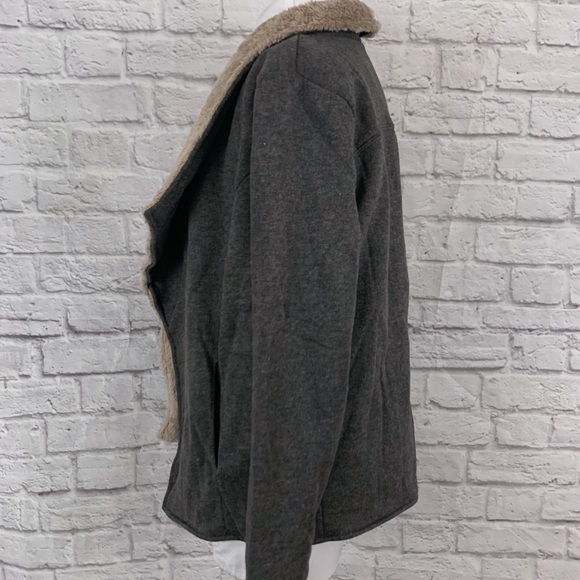 NWT Sherpa Soft & Fuzzy Gray Jacket - Picture 5 of 8